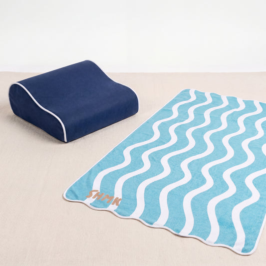'Elitisi Towel and Pillow Bundle