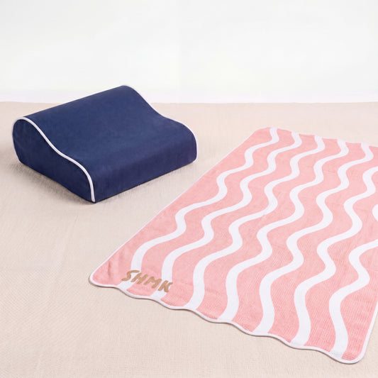 Kapiolani Towel and Pillow Bundle